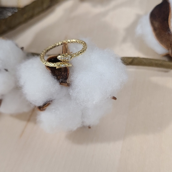 ππNEWππ LUXURIOUS!! Adjustable Snake Ring with Tiny CZ'S in GOLD Plating - Picture 7 of 13